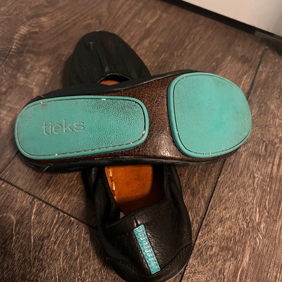 Tieks by Gavrieli Black Leather ballet flats - Picture 2 of 2